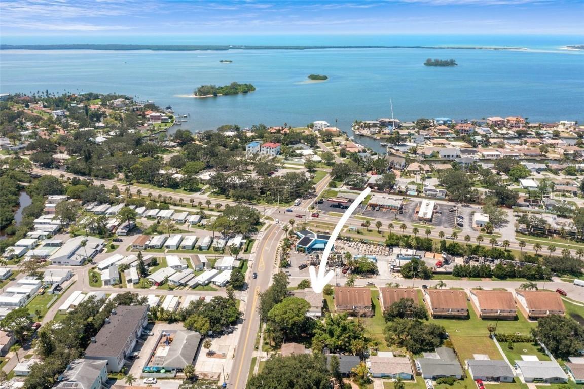 2003 Mcmullen Ave., Dunedin, FL 34698