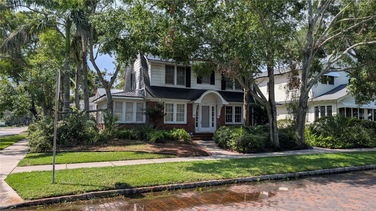 456 17th (a) Ave., St Petersburg, FL 33704
