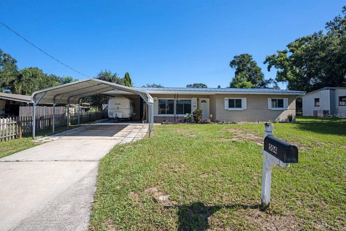 504 Hedge Row Rd., Brandon, FL 33510