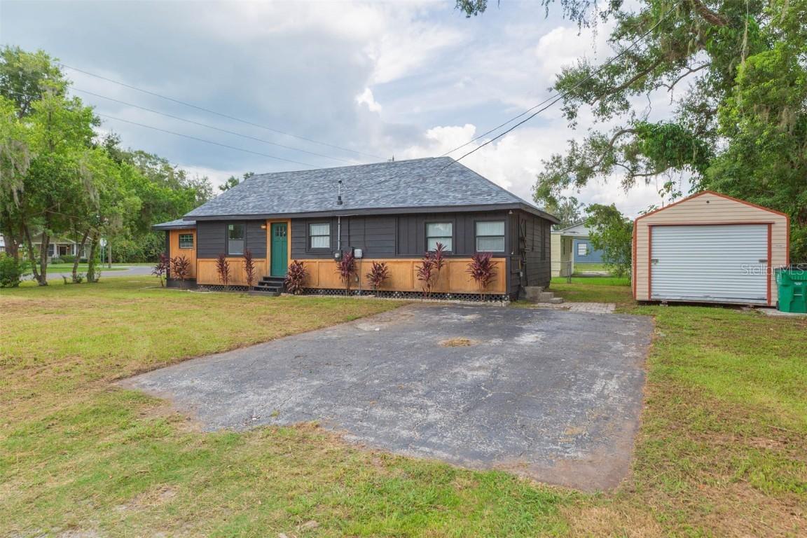 38702 South Ave., Zephyrhills, FL 33542