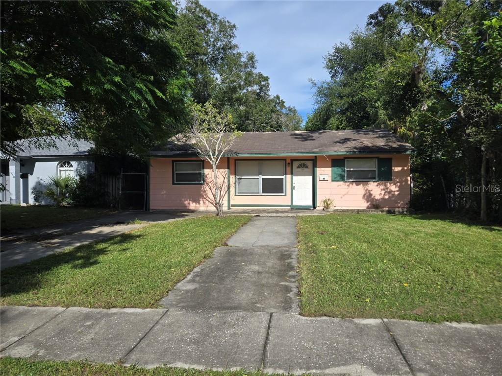 1768 42nd St., St Petersburg, FL 33711