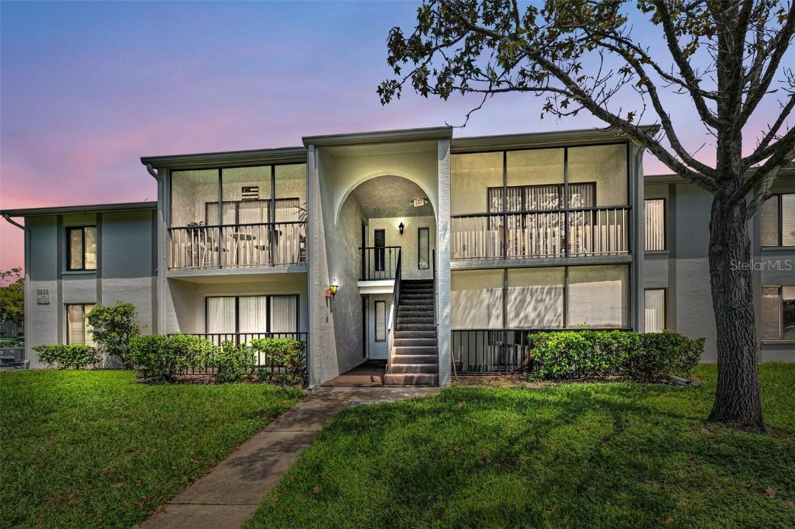 2642 Pine Ridge Way #D2, Palm Harbor, FL 34684