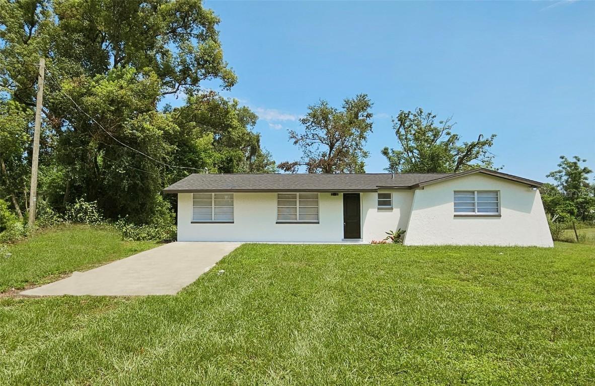 9526 Eastfield Rd., Thonotosassa, FL 33592