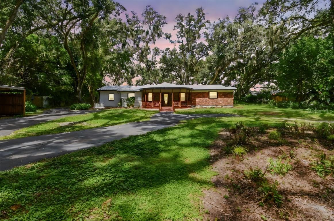 2818 Viola Ln., Valrico, FL 33594
