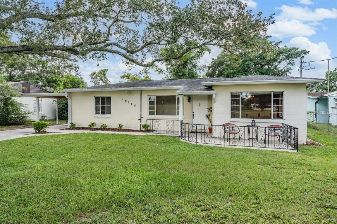 10208 N Oakleaf Ave., Tampa, FL 33612