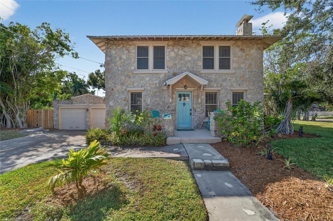 1933 3rd Ave., Bradenton, FL 34205