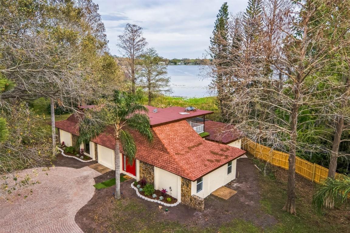 14333 Lake Magdalene Blvd., Tampa, FL 33618