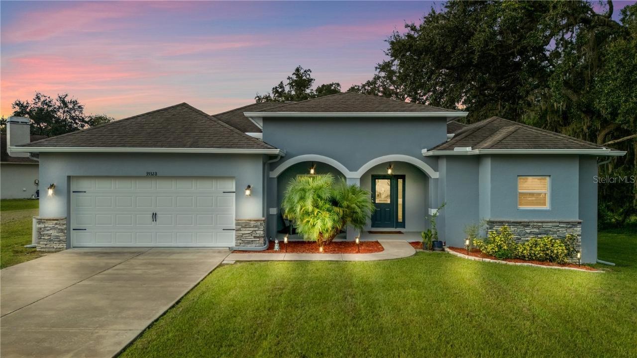 35328 Lake Edward Dr., Zephyrhills, FL 33541