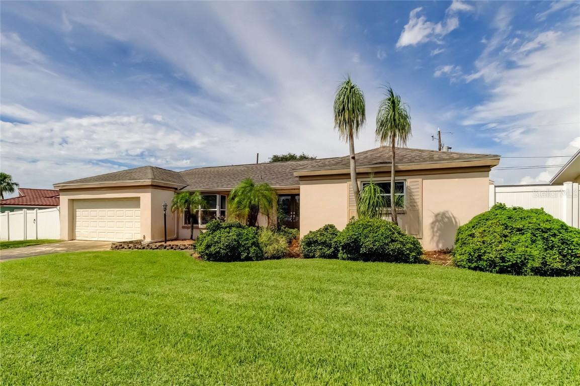 14049 Yacht Club Blvd., Seminole, FL 33776