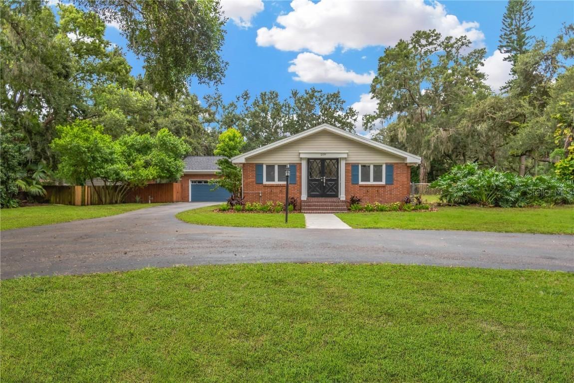 209 Cindy Ln., Brandon, FL 33510