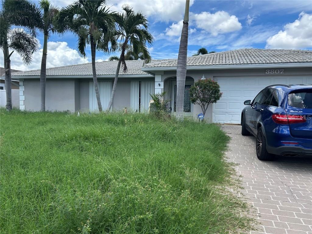 3807 48th Ave., St Petersburg, FL 33711