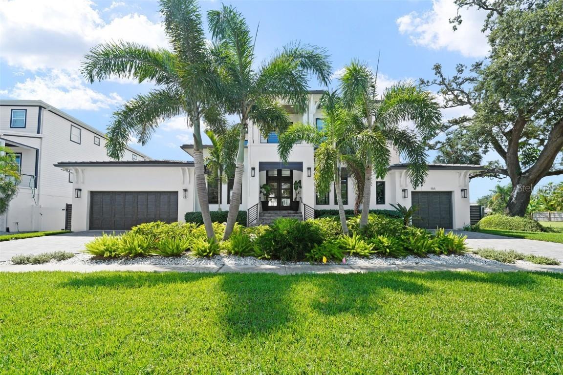 555 Suwanee Cir., Tampa, FL 33606