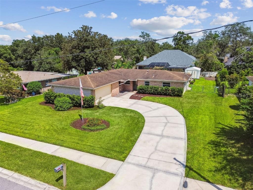 112 Julie Ln., Brandon, FL 33511