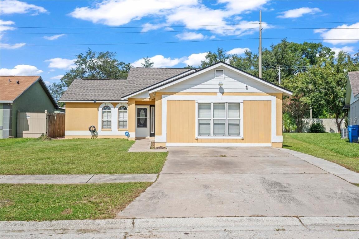2108 Ridgemore Dr., Valrico, FL 33594