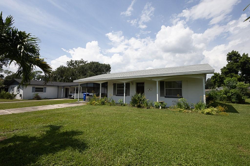 619 Young Pl., Lakeland, FL 33803