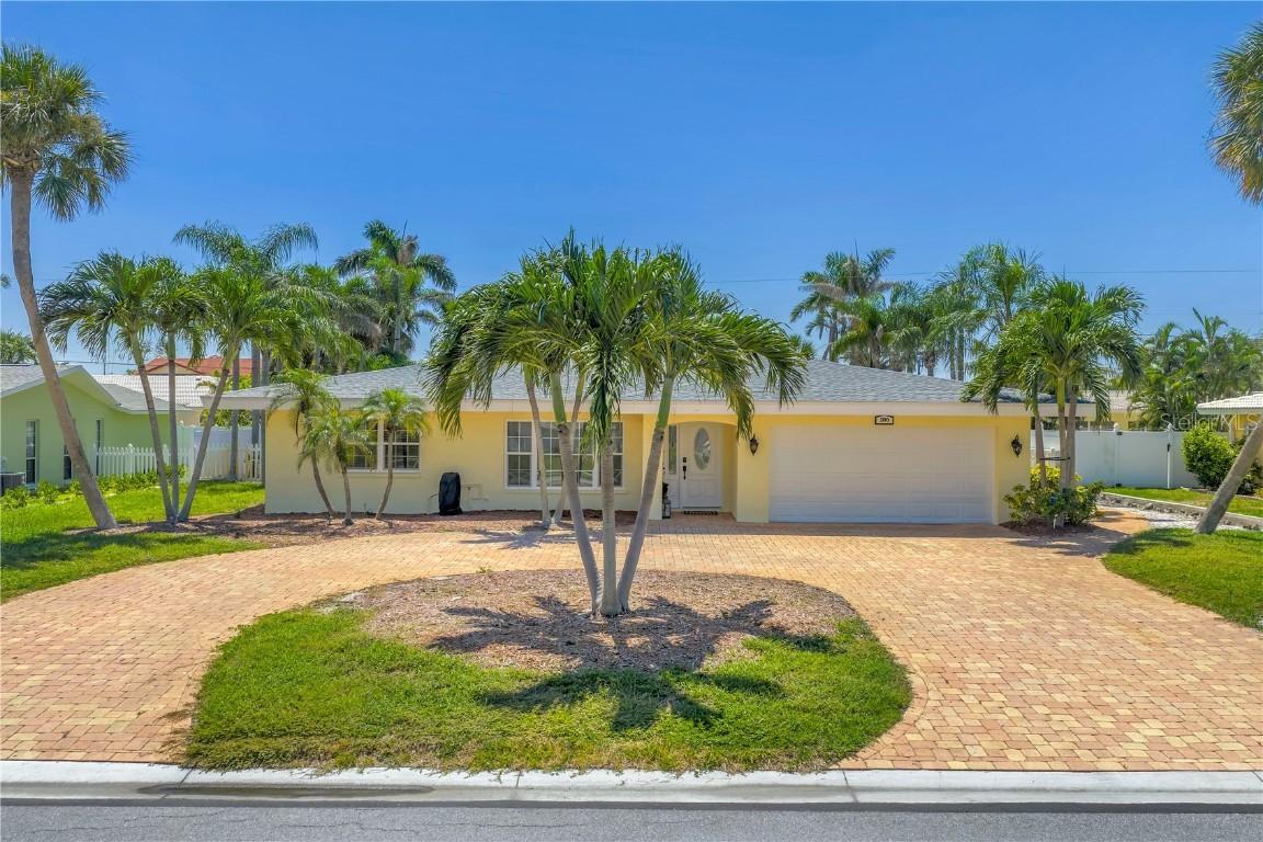 106 22nd St., Belleair Beach, FL 33786