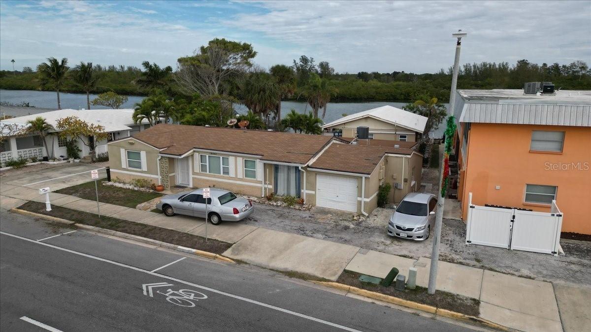 18207 Gulf Blvd., Redington Shores, FL 33708