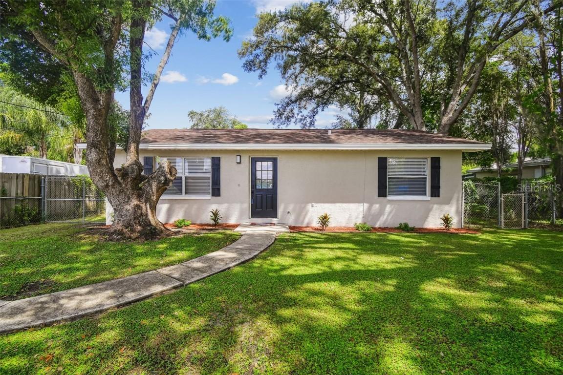 1804 Sammonds Rd., Plant City, FL 33563