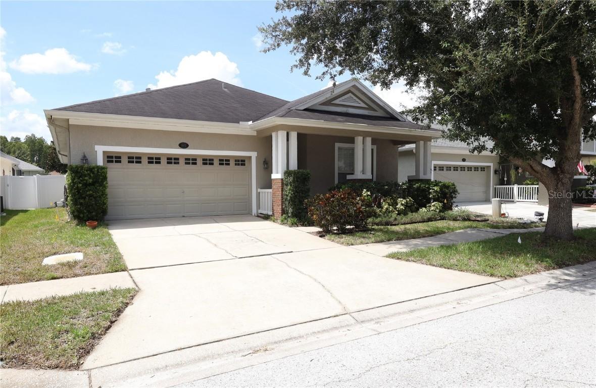 18112 Fall Creek Dr., Lutz, FL 33558