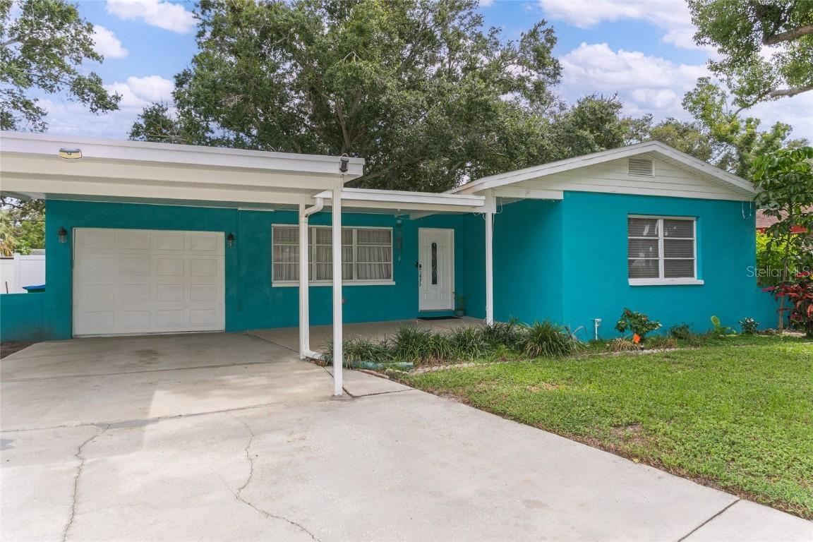 10474 Kumquat Ln., Seminole, FL 33772