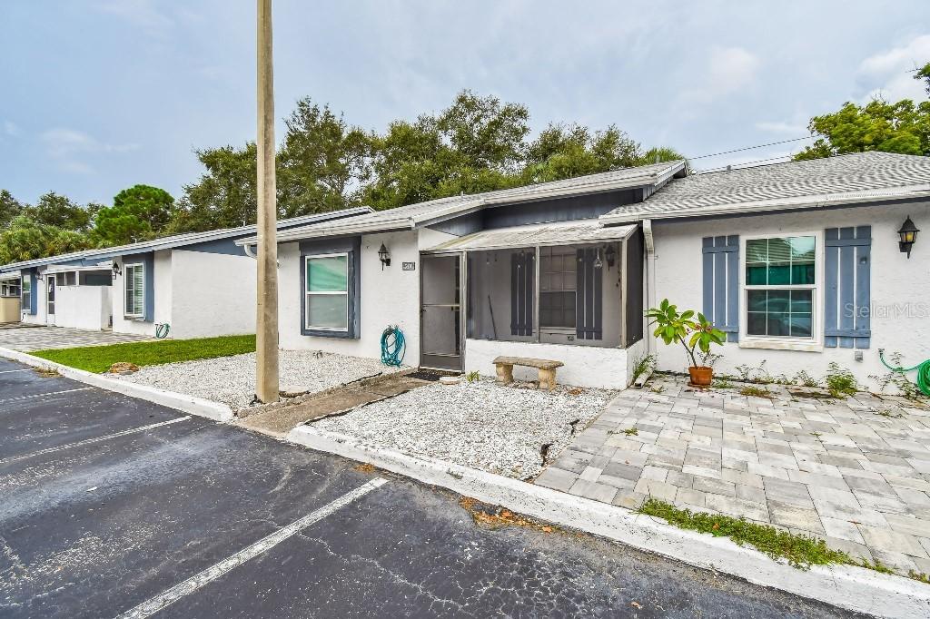 5430 Parkside Villas Dr., St Petersburg, FL 33709