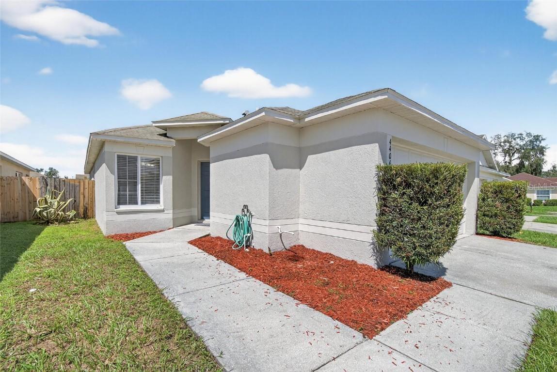 4404 Country Hills Blvd., Plant City, FL 33563