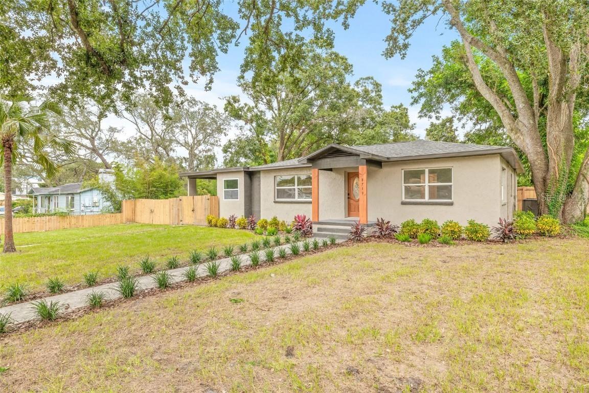 8719 N Temple Ave., Tampa, FL 33617