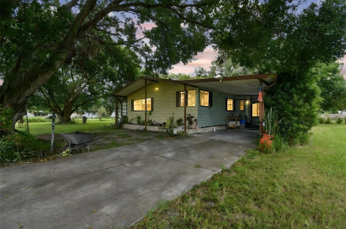 37008 Pepper Dr., Zephyrhills, FL 33541