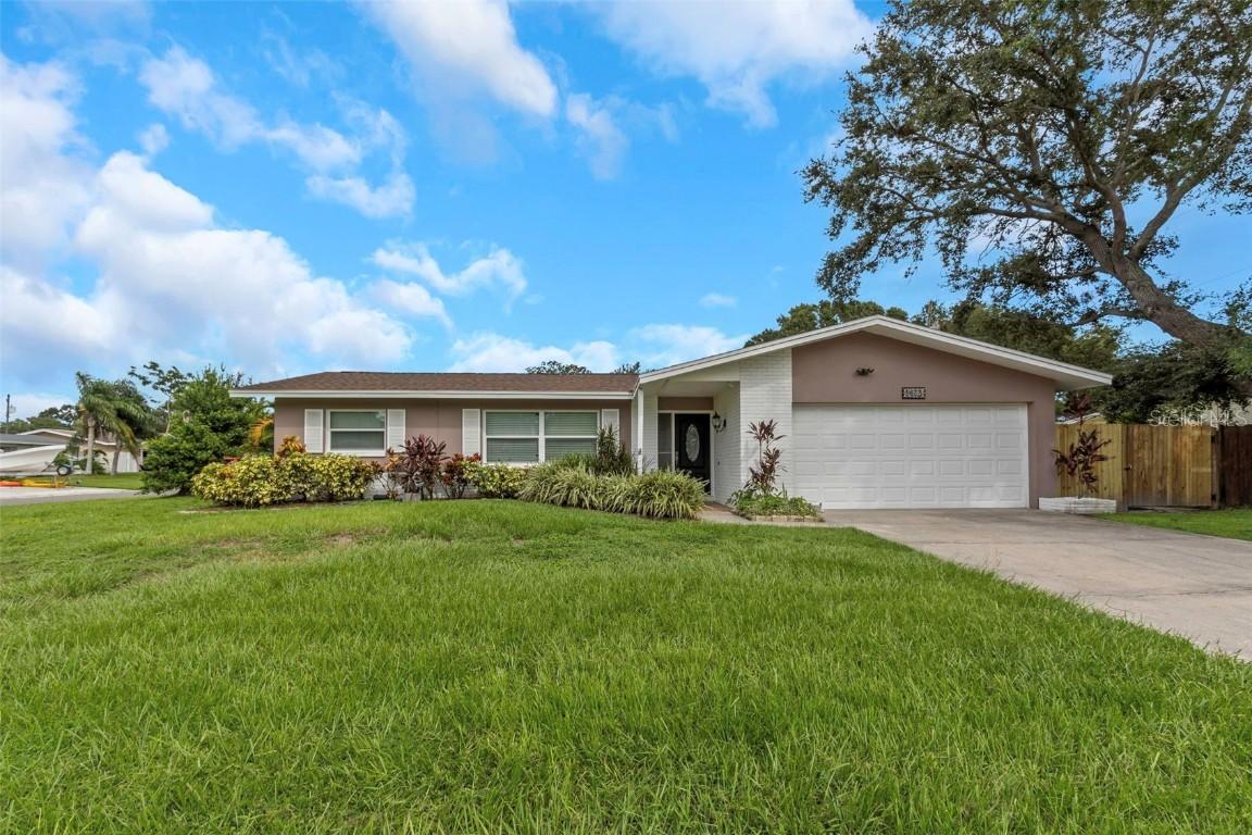 1413 S Hillcrest Ave., Clearwater, FL 33756