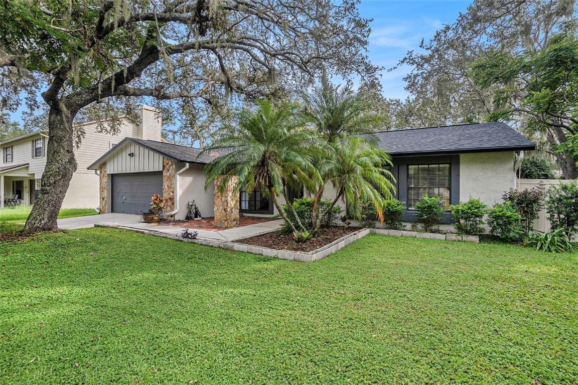 113 Bloomingfield Dr., Brandon, FL 33511