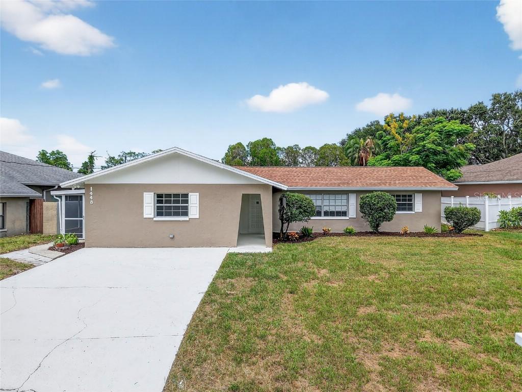 1448 Lakeview Dr., Tarpon Springs, FL 34689