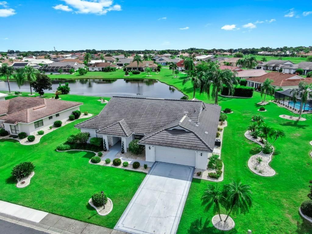 724 Elkhorn Rd., Sun City Center, FL 33573