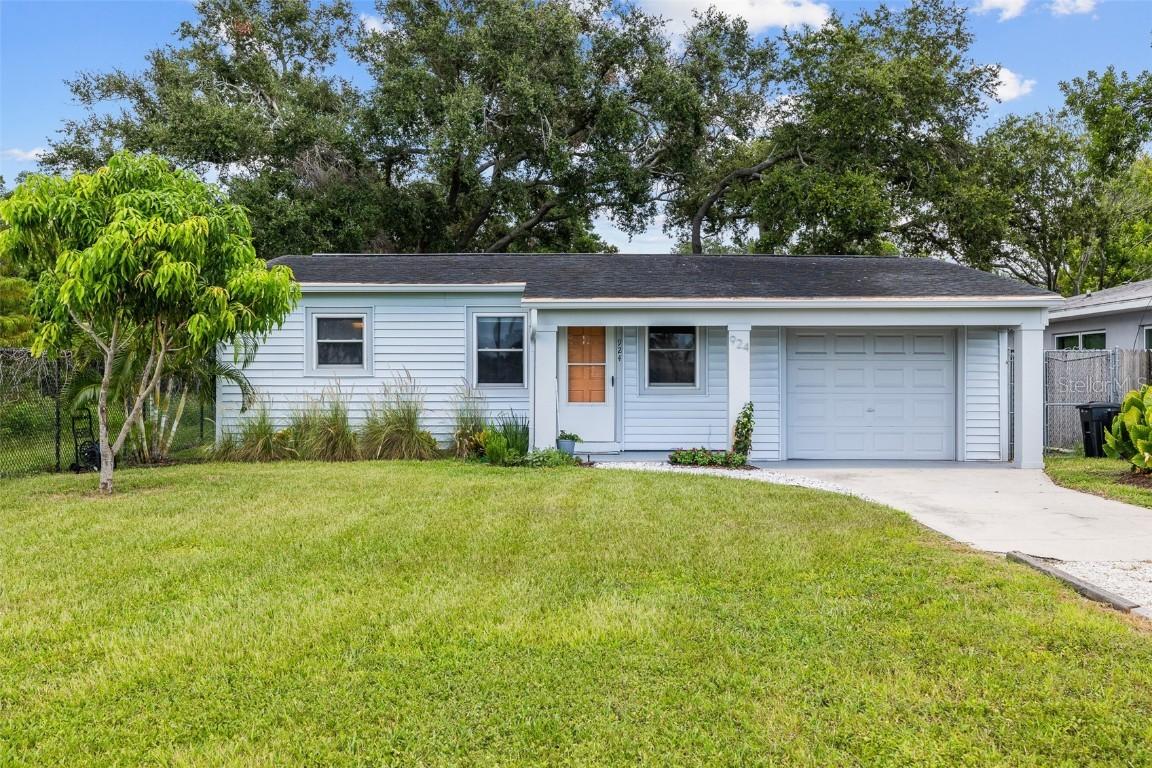 924 55th St., Gulfport, FL 33707