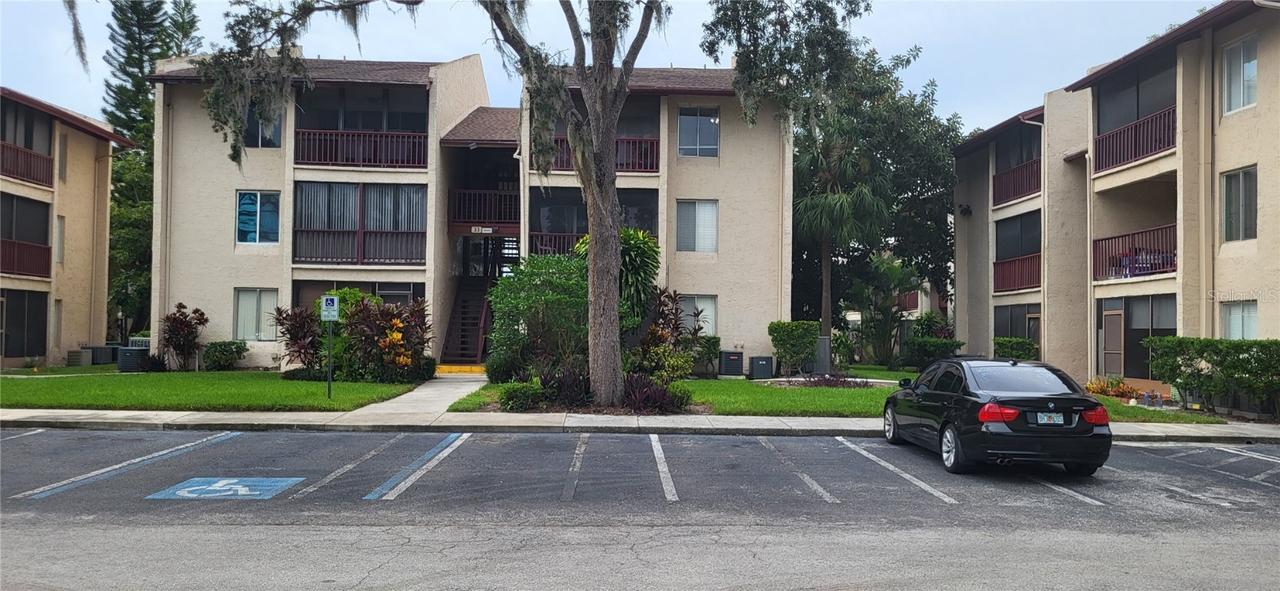 8605 Huron Ct. #33, Tampa, FL 33614