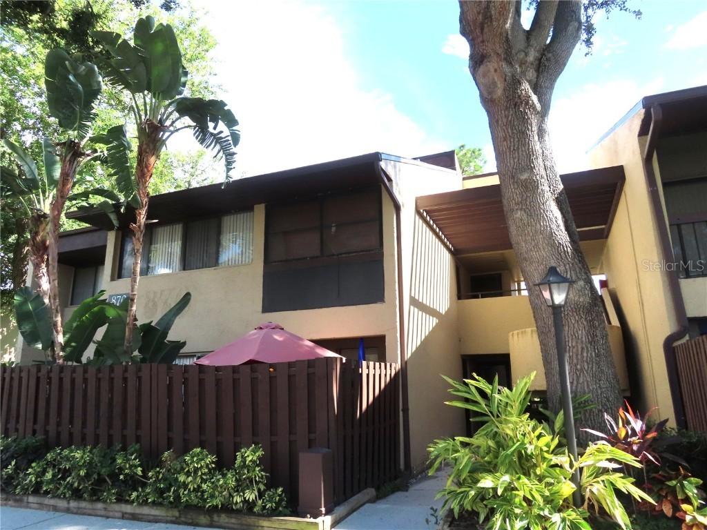 870 Village Lake Ter. #204, St Petersburg, FL 33716