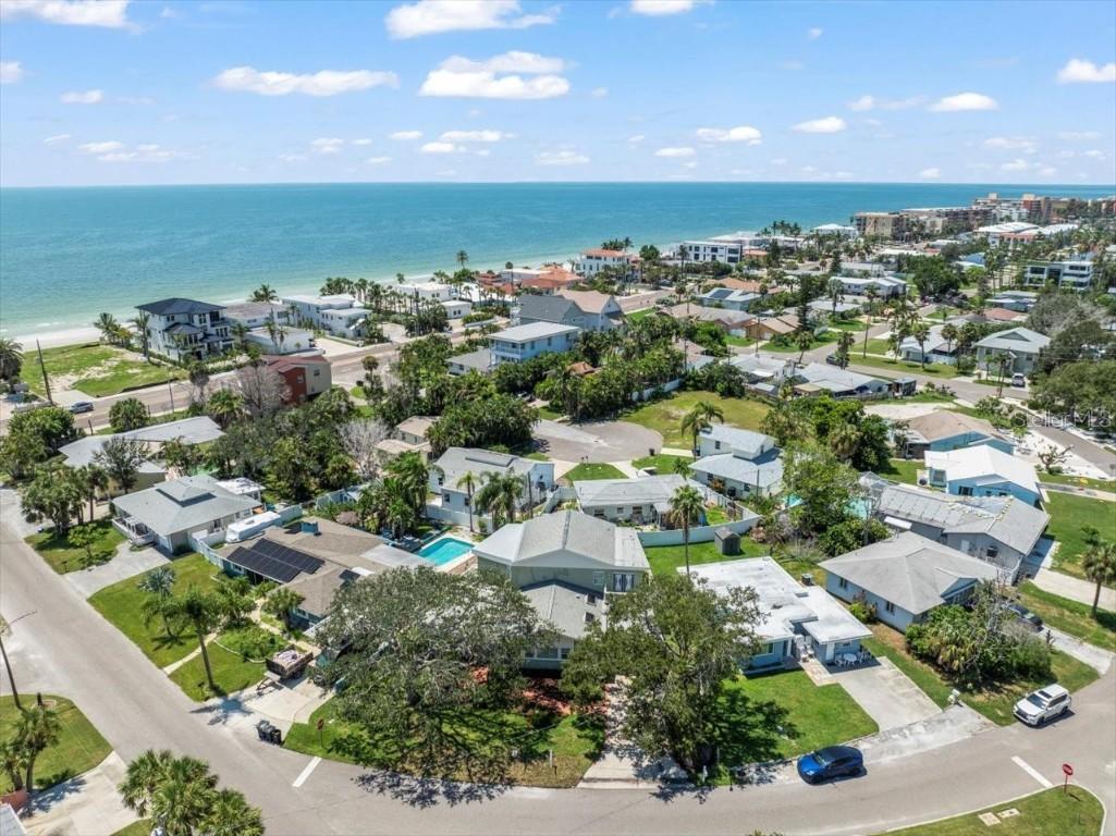 30 160th Ave., Redington Beach, FL 33708