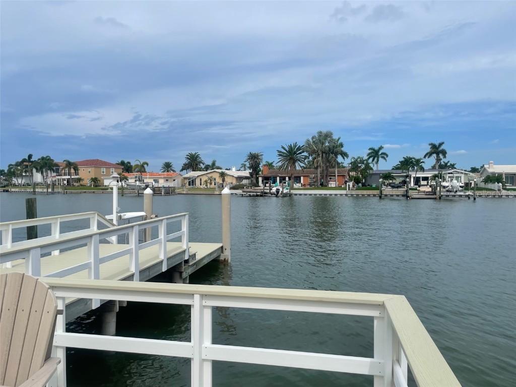 543 Boca Ciega Point Blvd. #2709, St Petersburg, FL 33708