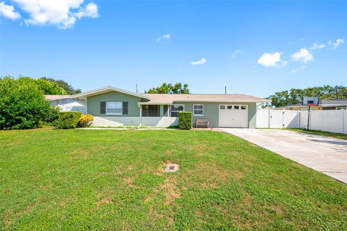14095 Chamberlain Ave., Largo, FL 33774