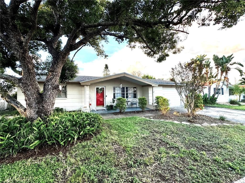 5545 Casino Dr., Holiday, FL 34690