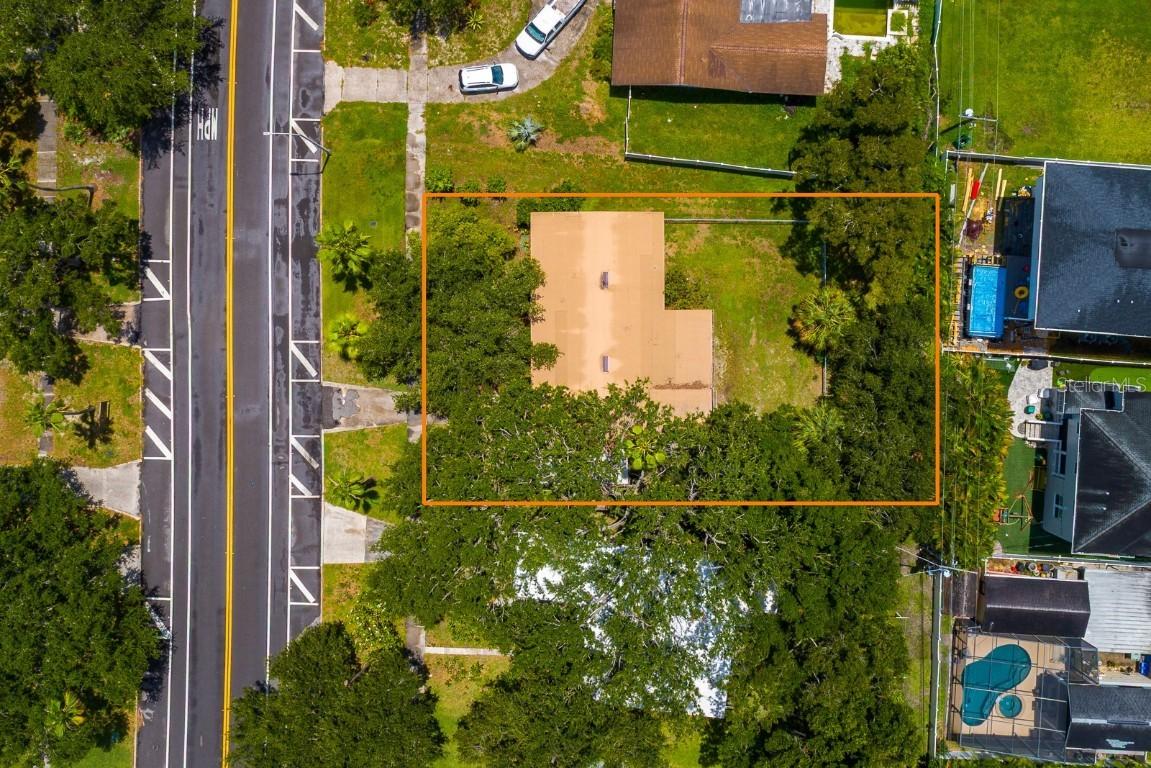 620 E Davis Blvd., Tampa, FL 33606
