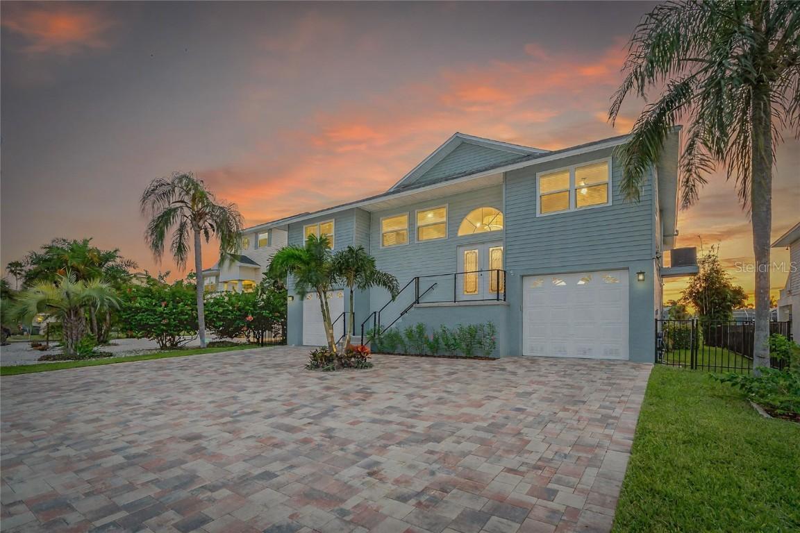 15615 Bertram Dr., Hudson, FL 34667