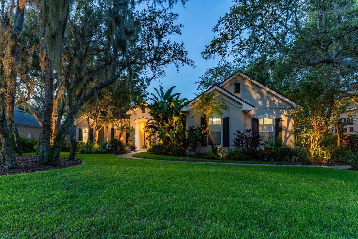 17814 Mission Oak Dr., Lithia, FL 33547