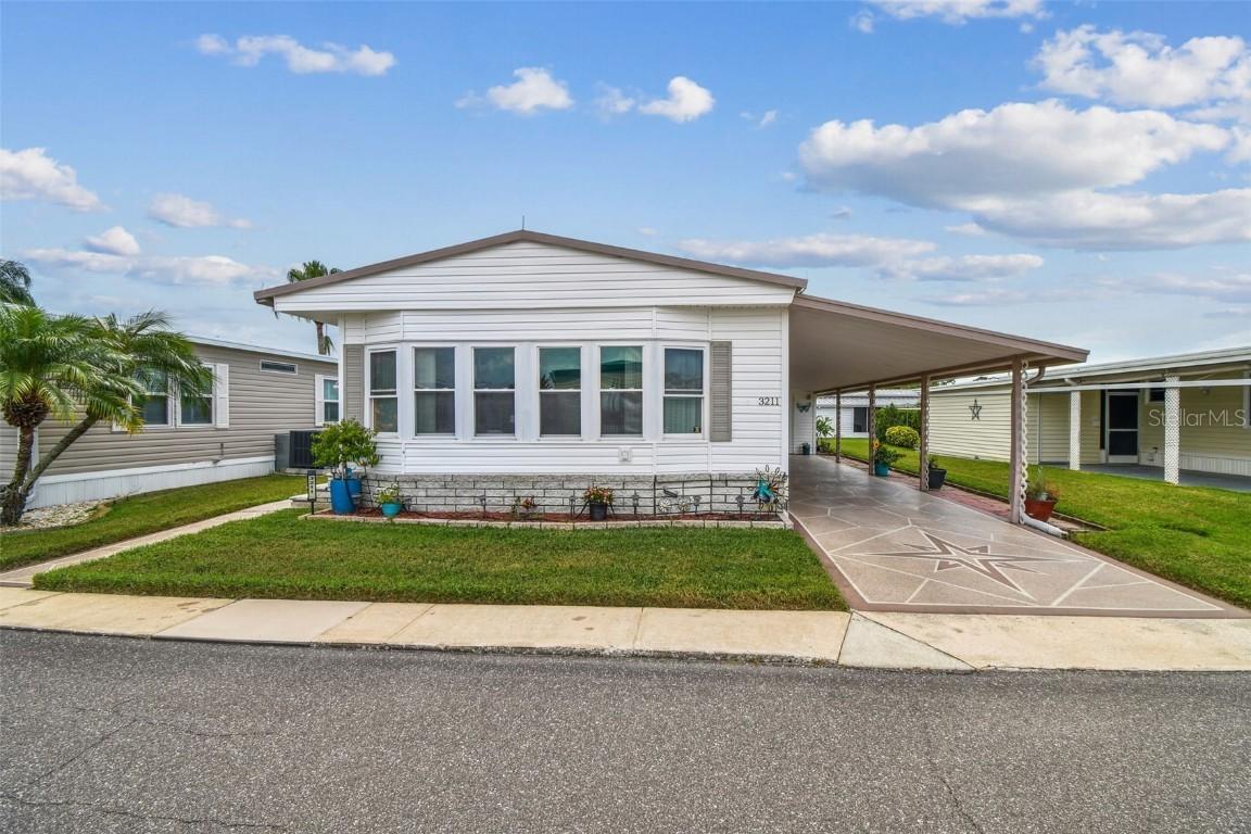 3211 Southport Dr., Holiday, FL 34690
