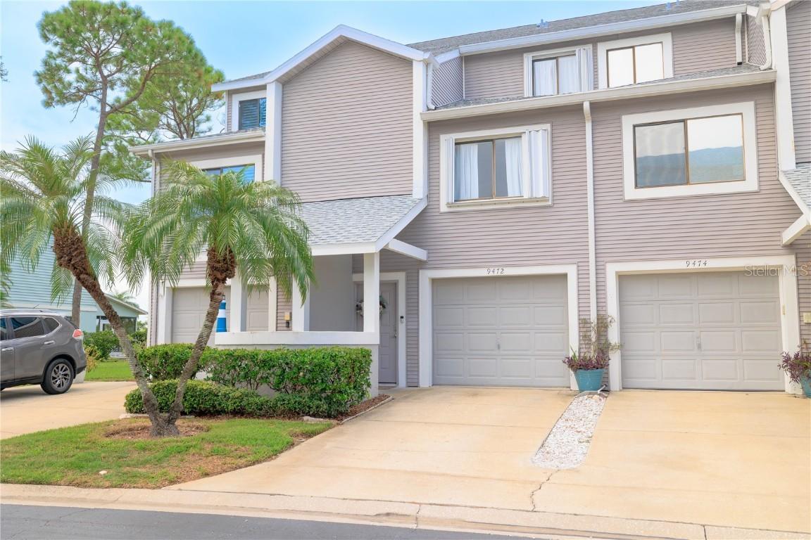 9472 Tara Cay Ct. #2, Seminole, FL 33776