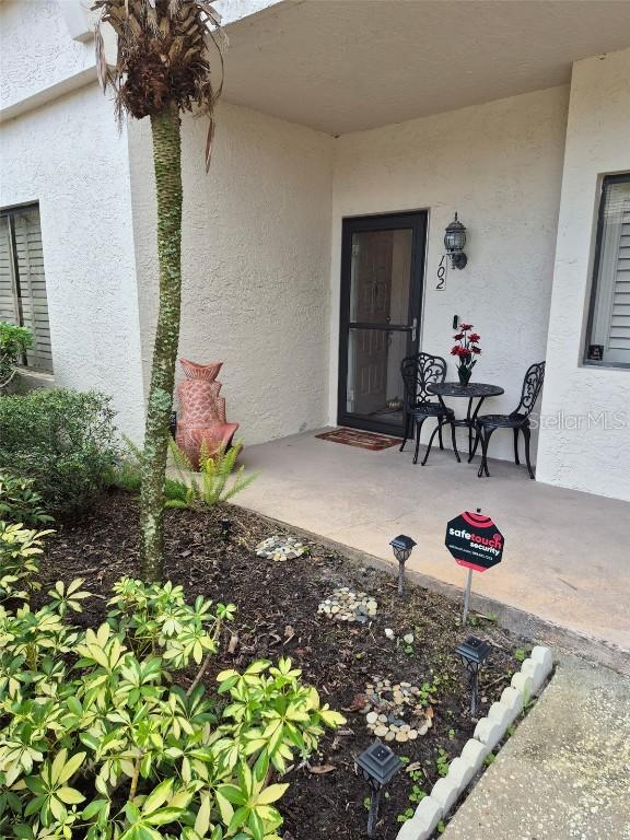 3028 Red Oak Ct. #102, Palm Harbor, FL 34684