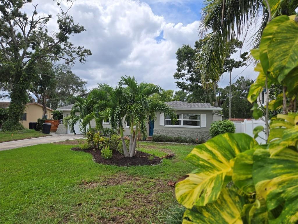 7962 2nd Way, St Petersburg, FL 33702