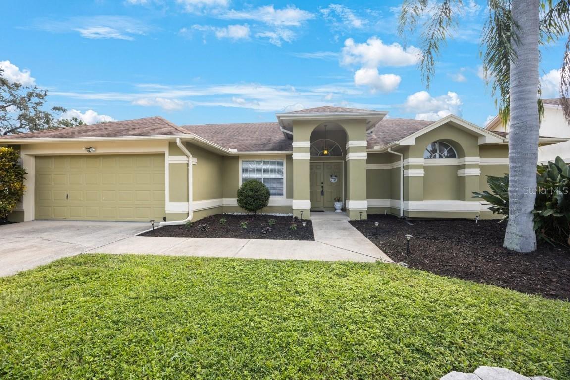 783 Moorland Ln., Palm Harbor, FL 34683