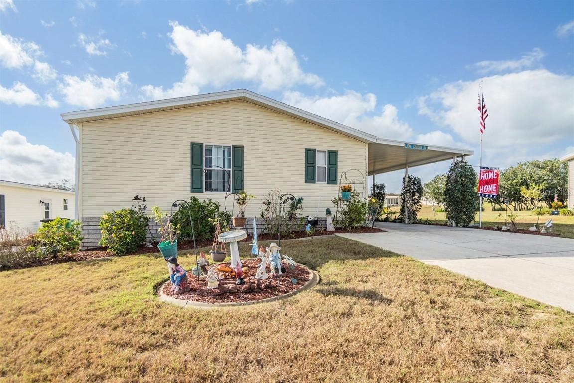 37340 Neukom Ave., Zephyrhills, FL 33541