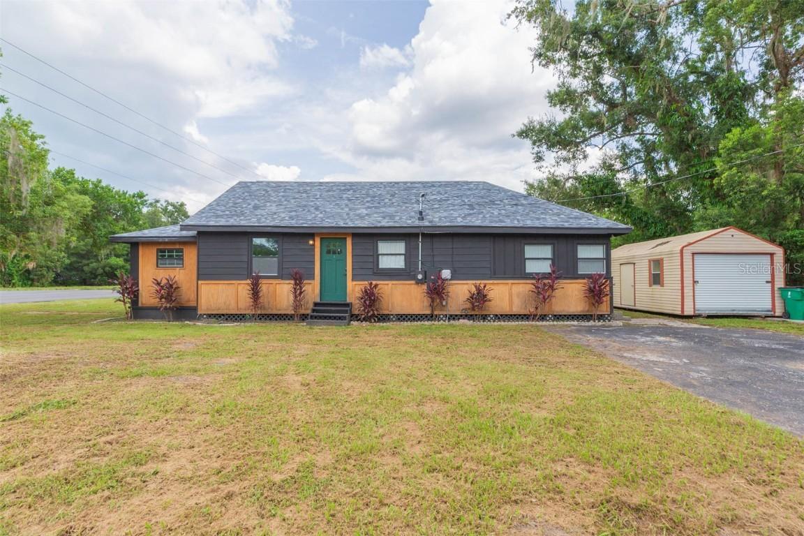 38702 South Ave., Zephyrhills, FL 33542