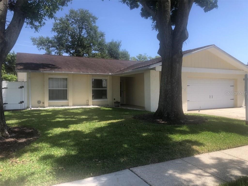 6854 Circlecreek Dr., Pinellas Park, FL 33781